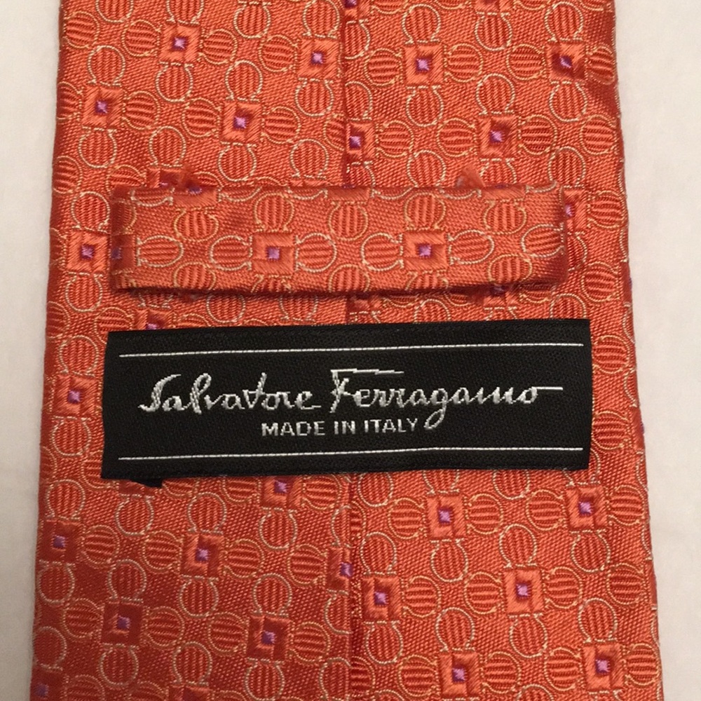 Salvatore Ferragamo, 100% silk tie. New wo tag